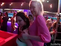 Vika ha un video porno lesbo gratuiti grande scopata culo