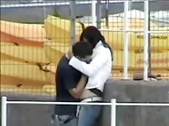 Il ragazzo sta massaggiando l'amico film hard gratis lesbo mummia.