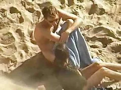 Romantico e tenero sesso con bella bionda. video lesbo tettone