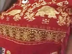 La compagnia degli uomini riposava e voleva illuminare la loro noiosa videoporno lesbo gratis società con una troia calda