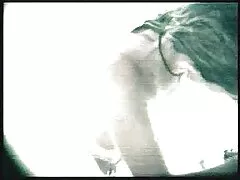 Il medico video lesbo erotico esegue una ricezione sessuale.